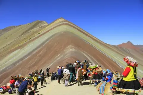 montaña de colores | llama